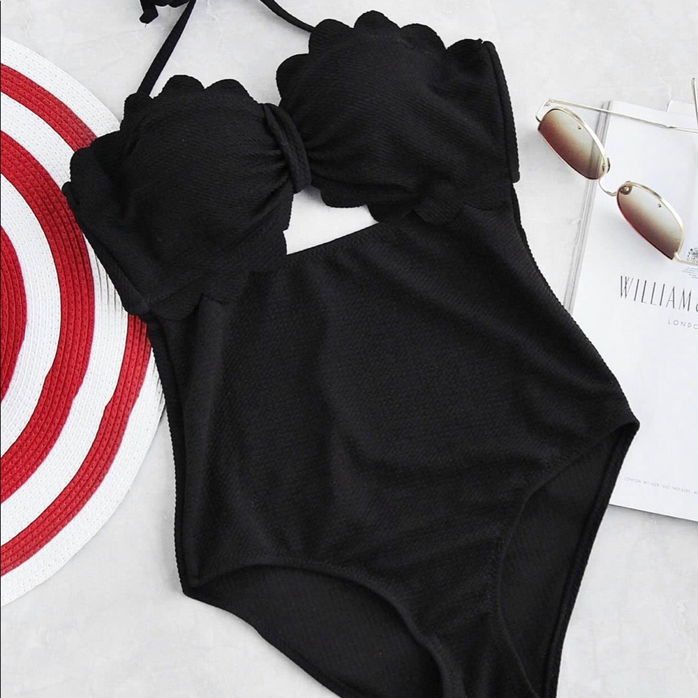 Scalloped One Piece Swimsuit